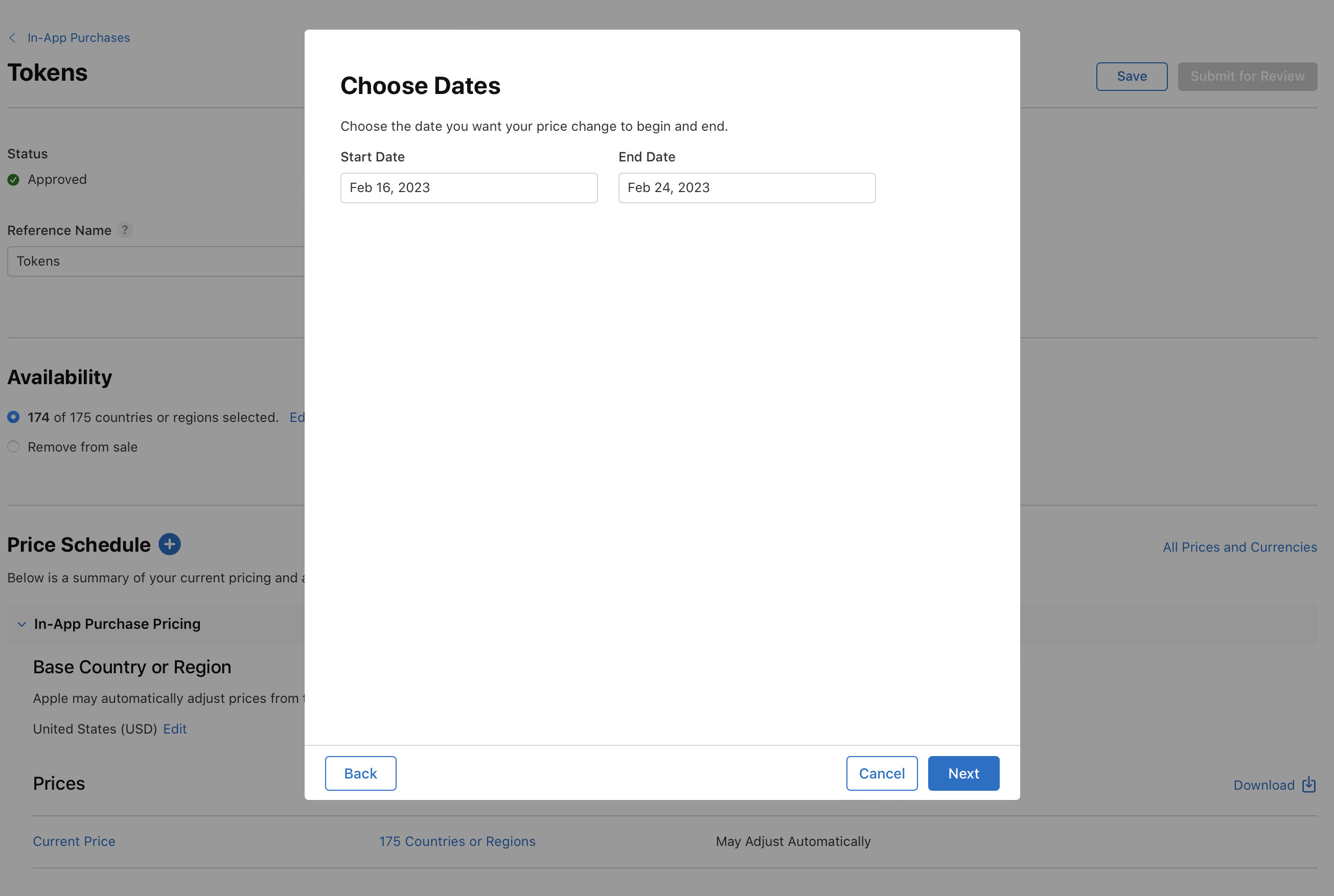 Apple Developer Webサイトでアプリ内課金の価格変更をスケジュールするためのポップアップのスクリーンショット。ポップアップのタイトルは「日付を選択する」であり、ユーザは一時的な価格変更の開始日と終了日を選択できる。選択されている日付は、2023年2月16日～2023年2月24日。ポップアップの下部に「戻る」「キャンセル」「次へ」の各ボタンがある。