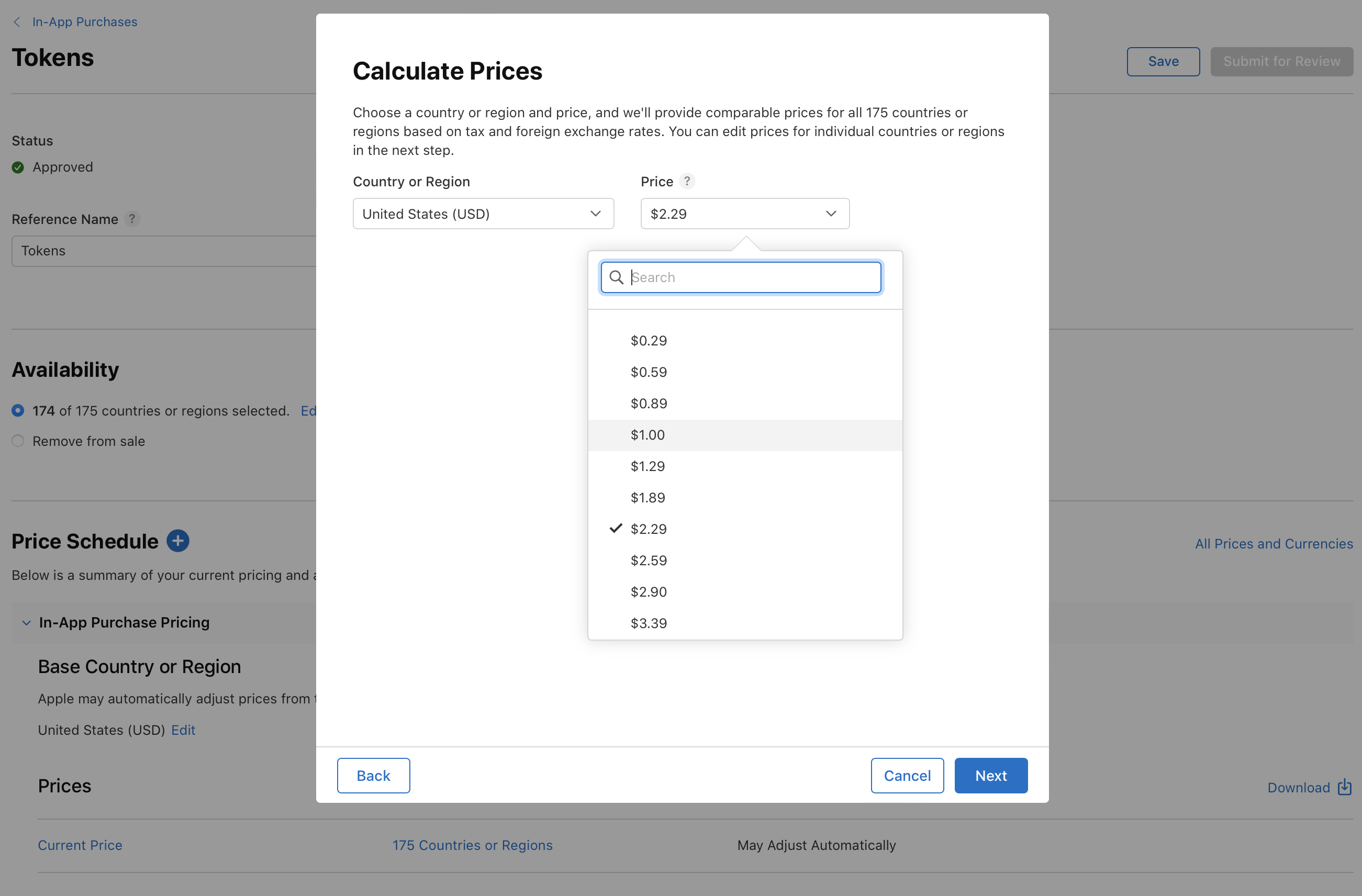 Apple Developer Webサイトの「価格を計算する」というタイトルのポップアップウインドウのスクリーンショット。このウインドウで、ユーザは国または地域(ここではアメリカ合衆国(USD))を選択した後に、アプリ内課金の価格を選択できる。ドロップダウンメニューには、0.29ドルから3.99ドルまで、さまざまな価格オプションが表示されている。下部に「戻る」「キャンセル」「次へ」の各ボタンがある。