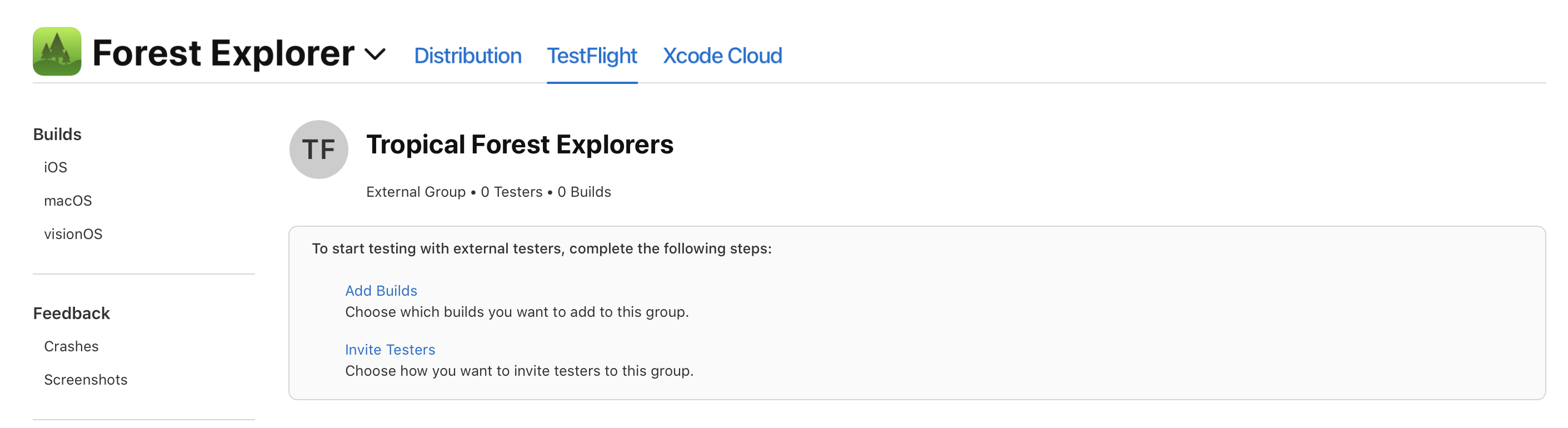 「TestFlight」タブで開いたApp Store Connectページのスクリーンショット。グループ名のダイアログが表示されています。グループ名の下に、「ビルドを追加」ボタンと「テスターを招待」ボタンがあります。